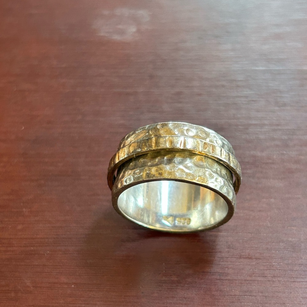 Silver Patterned Ring - image 4